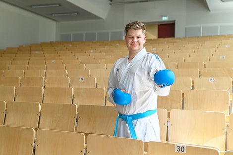 Fynn im Hörsaal.
